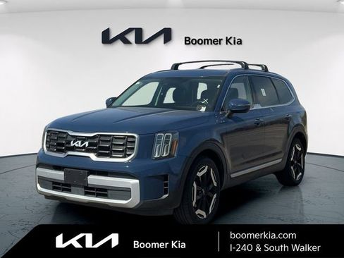 Certified 2025 Kia Telluride S image 1