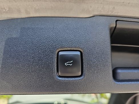Used 2024 Ford Escape ST-Line AWD/4WD image 13