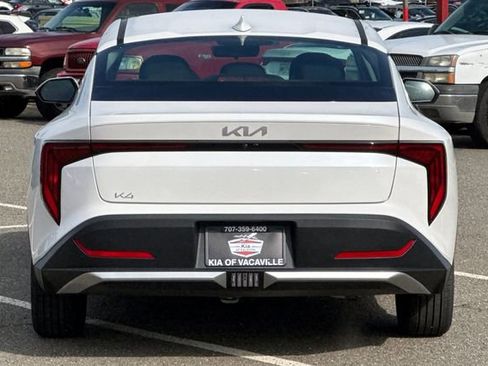 New 2026 Kia K4 LXS image 6