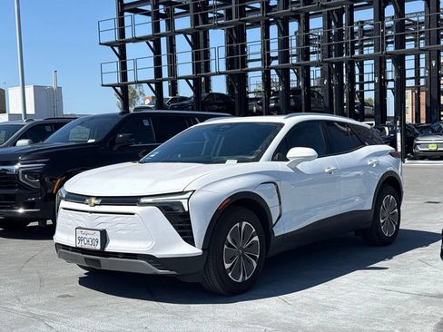 Used 2024 Chevrolet Blazer EV LT AWD/4WD image 1
