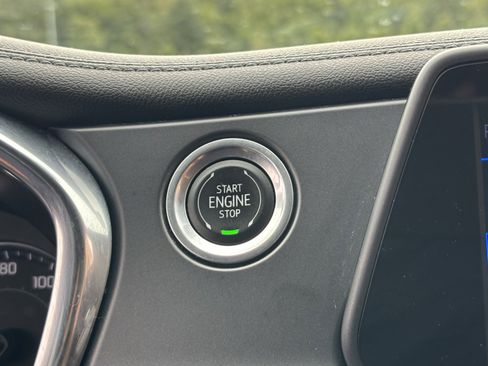 Used 2019 Chevrolet Blazer LT w/ LPO, Floor Liner Package image 18