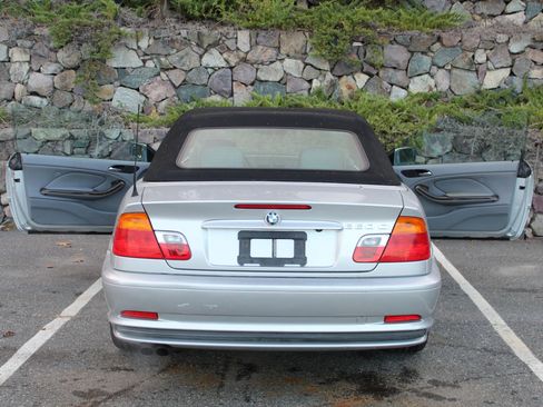 Used 2001 BMW 325Ci Convertible image 10
