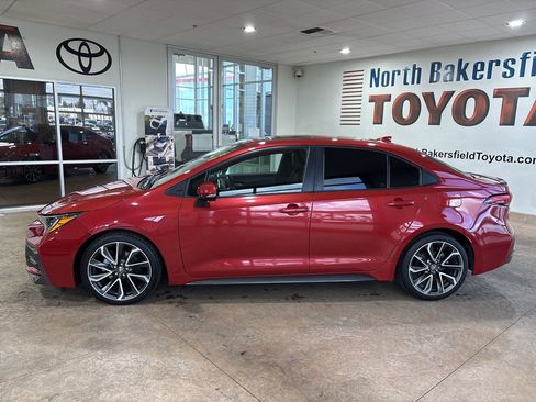 Used 2020 Toyota Corolla XSE image 7