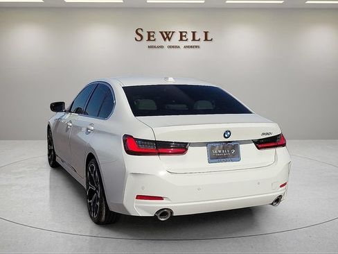 Used 2026 BMW 330i Sedan w/ Premium Package RWD image 3