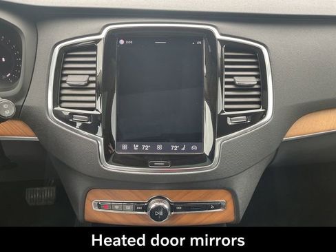 Used 2023 Volvo XC90 B6 Plus w/ Protection Package image 27