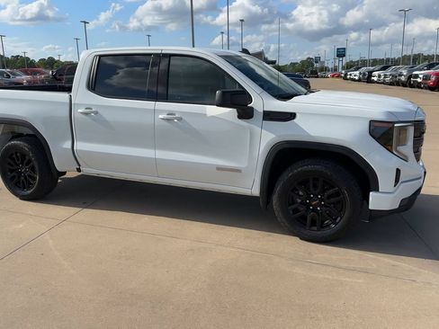 Used 2024 GMC Sierra 1500 Elevation AWD/4WD image 2