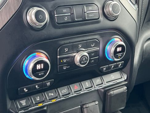 Used 2020 GMC Sierra 3500 Denali w/ Denali Ultimate Package image 23