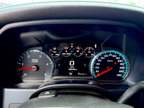 Used 2019 GMC Sierra 2500 Denali w/ Duramax Plus Package AWD/4WD image 11