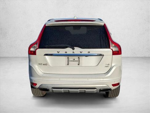 Used 2017 Volvo XC60 T6 Dynamic image 6