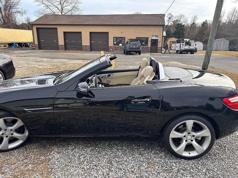 Used 2012 Mercedes-Benz SLK 350 w/ Premium I Pkg image 8