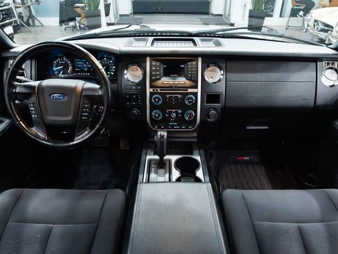 Used 2017 Ford Expedition XL w/ Equipment Group 101A image 9