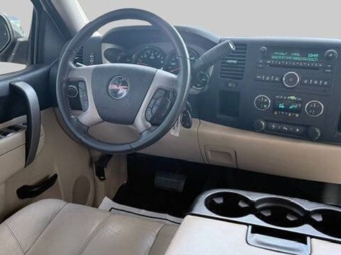 Used 2011 GMC Sierra 1500 SLE w/ Regional Value Package RWD image 5