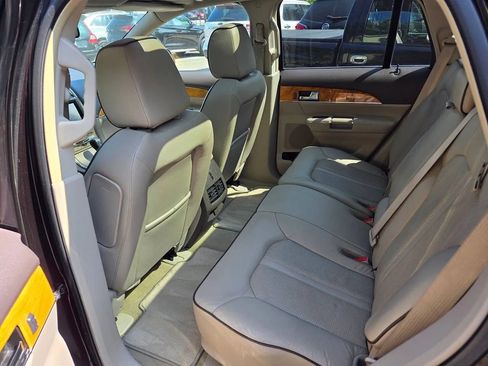 Used 2015 Lincoln MKX AWD w/ Equipment Group 102A image 4