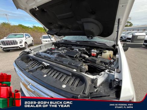 Used 2024 Chevrolet Silverado 2500 LTZ image 31