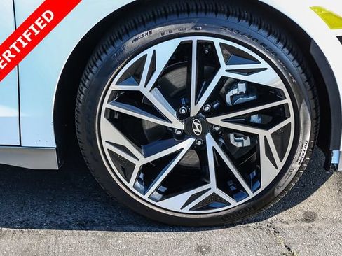 Certified 2024 Hyundai Ioniq 6 SEL RWD image 9