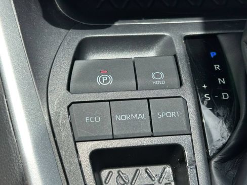 Used 2025 Toyota RAV4 LE FWD image 24
