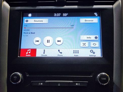 Used 2018 Ford Fusion SE w/ Fusion SE Technology Package image 23