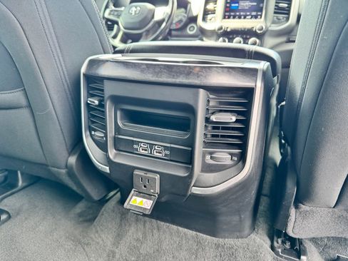Used 2021 RAM 1500 Big Horn AWD/4WD image 16