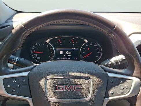 Used 2021 GMC Acadia SLT FWD image 19
