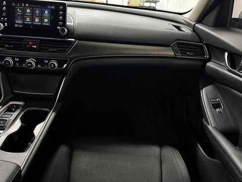 Used 2021 Honda Accord Hybrid image 15