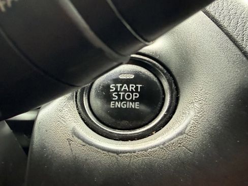 Used 2015 MAZDA MAZDA3 i Sport FWD image 27