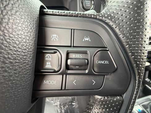 Certified 2026 Toyota Tacoma SR5 AWD/4WD image 22