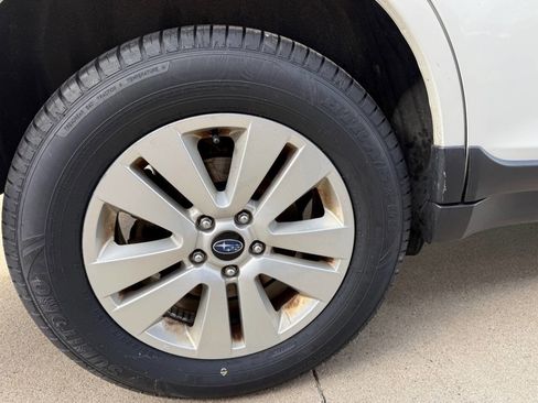 Used 2018 Subaru Outback 2.5i Premium image 27