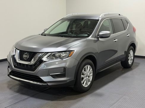 Used 2018 Nissan Rogue SV AWD/4WD image 1