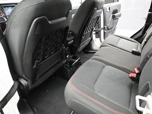 Used 2021 Jeep Wrangler Unlimited Rubicon w/ Safety Group image 18