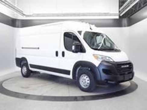 Used 2023 RAM ProMaster 2500 FWD image 6