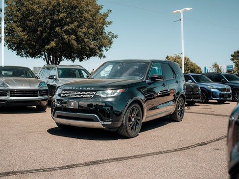 Used 2019 Land Rover Discovery HSE AWD/4WD image 3