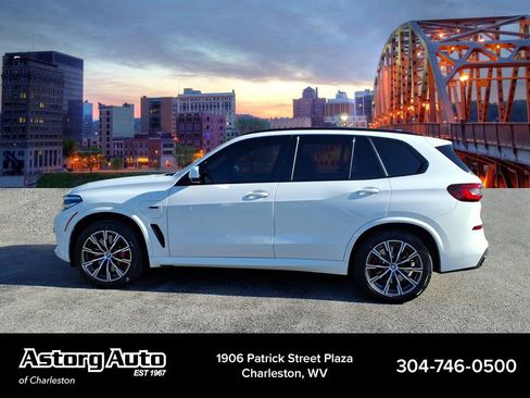 Used 2023 BMW X5 xDrive45e w/ M Sport Package image 6