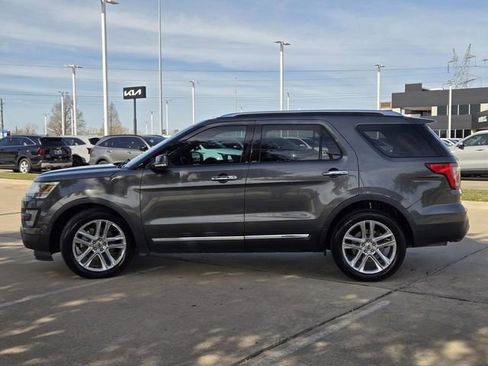 Used 2016 Ford Explorer Limited w/ Equipment Group 301A image 3