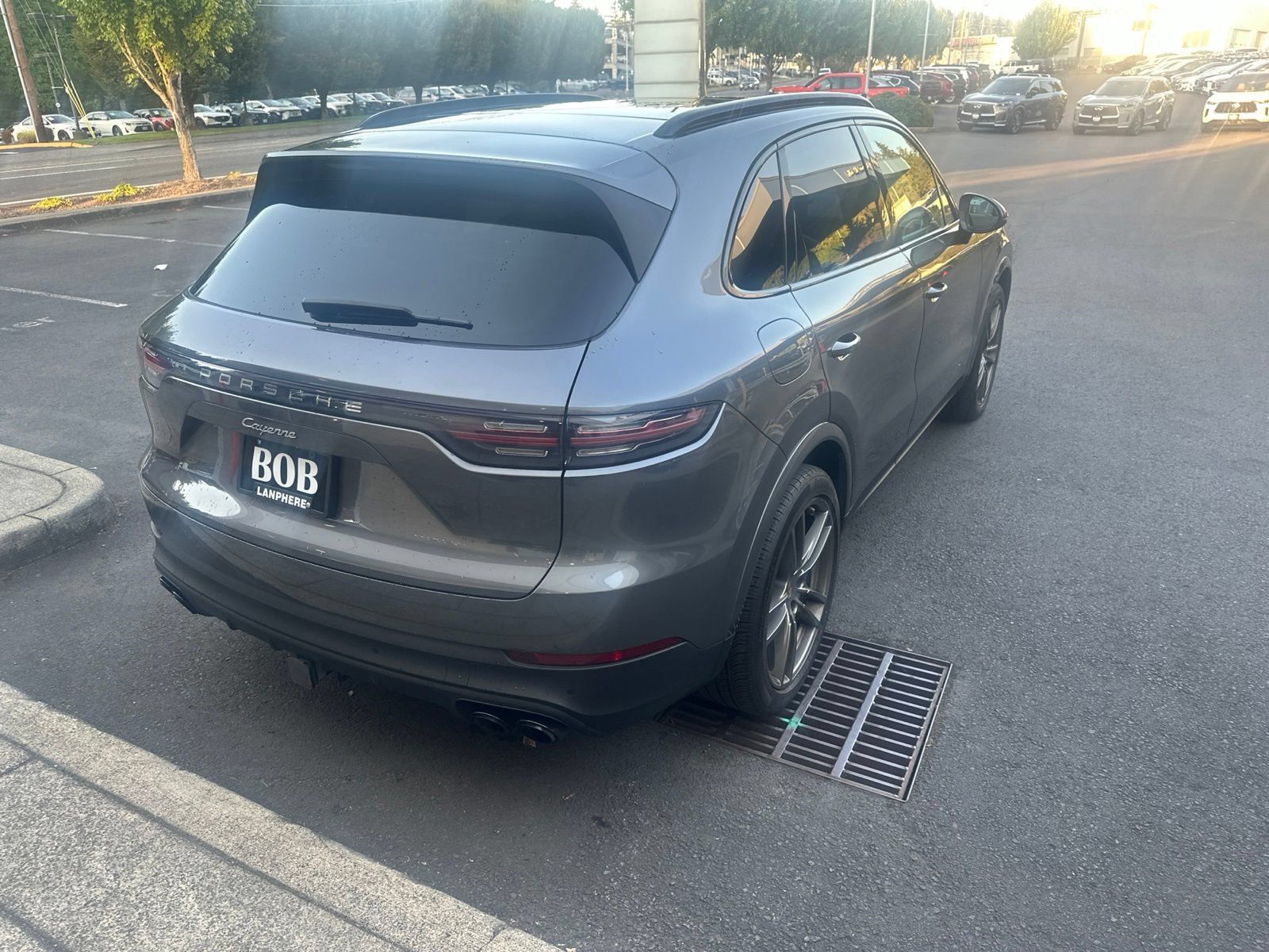 Used 2023 Porsche Cayenne AWD/4WD image 5