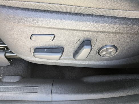 Certified 2023 Hyundai Santa Fe Limited FWD image 18