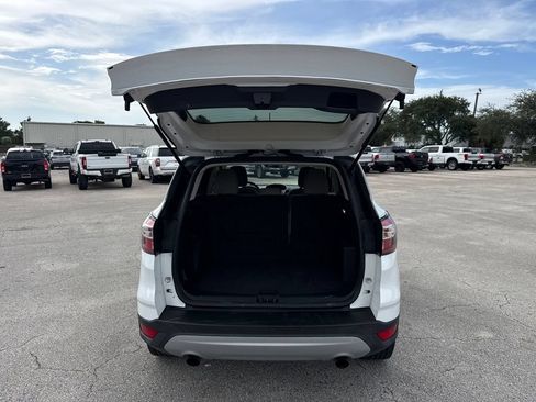 Used 2018 Ford Escape SE FWD image 26