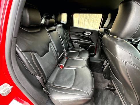 Used 2023 Jeep Compass Limited image 38