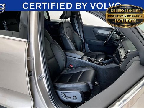 Used 2023 Volvo XC40 B5 Plus w/ Protection Package Premier AWD/4WD image 8