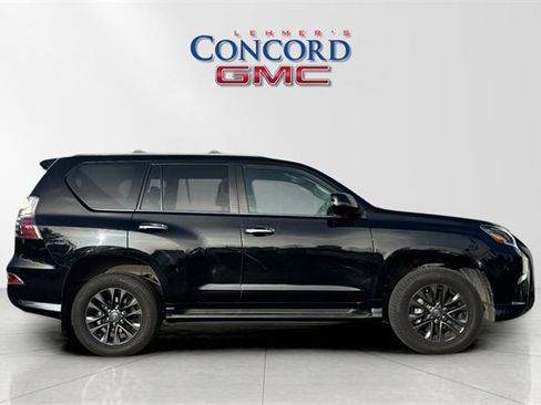 Used 2022 Lexus GX 460 Premium image 3