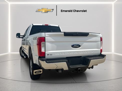 Used 2019 Ford F250 XLT AWD/4WD image 7