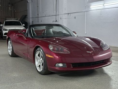 Used 2006 Chevrolet Corvette Convertible w/ Preferred Equipment Group image 20