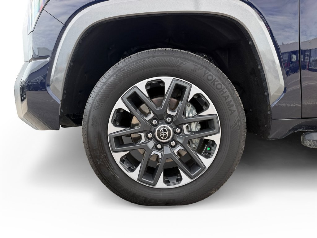 Used 2024 Toyota Tundra Limited AWD/4WD image 30