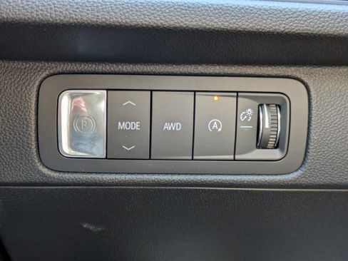 New 2026 Chevrolet Traverse Z71 AWD/4WD image 17