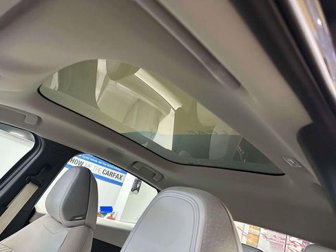 New 2026 Nissan Leaf Platinum+ w/ Floor Mat Package (Platinum+) image 20