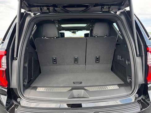 New 2026 GMC Yukon Denali Ultimate AWD/4WD image 34