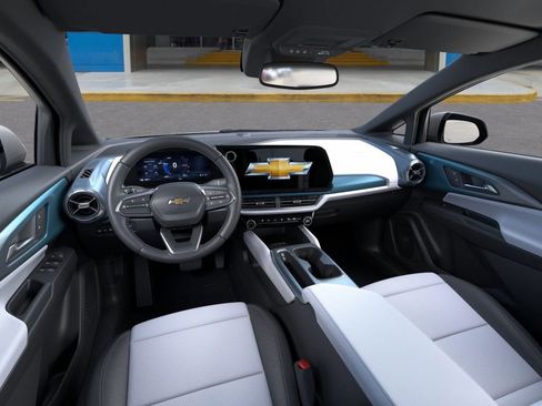 New 2026 Chevrolet Equinox EV LT image 15