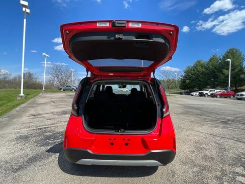 Certified 2023 Kia Soul LX w/ LX Technology Package FWD image 15