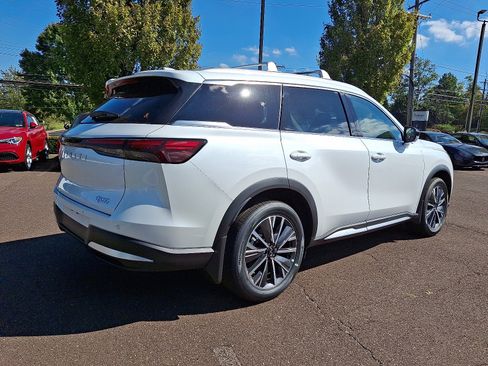 New 2026 INFINITI QX60 Luxe w/ Cargo Package FWD image 4