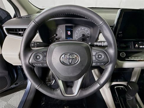 Certified 2024 Toyota Corolla Cross LE image 19