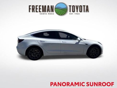 Used 2019 Tesla Model 3 Standard Range Plus RWD image 3